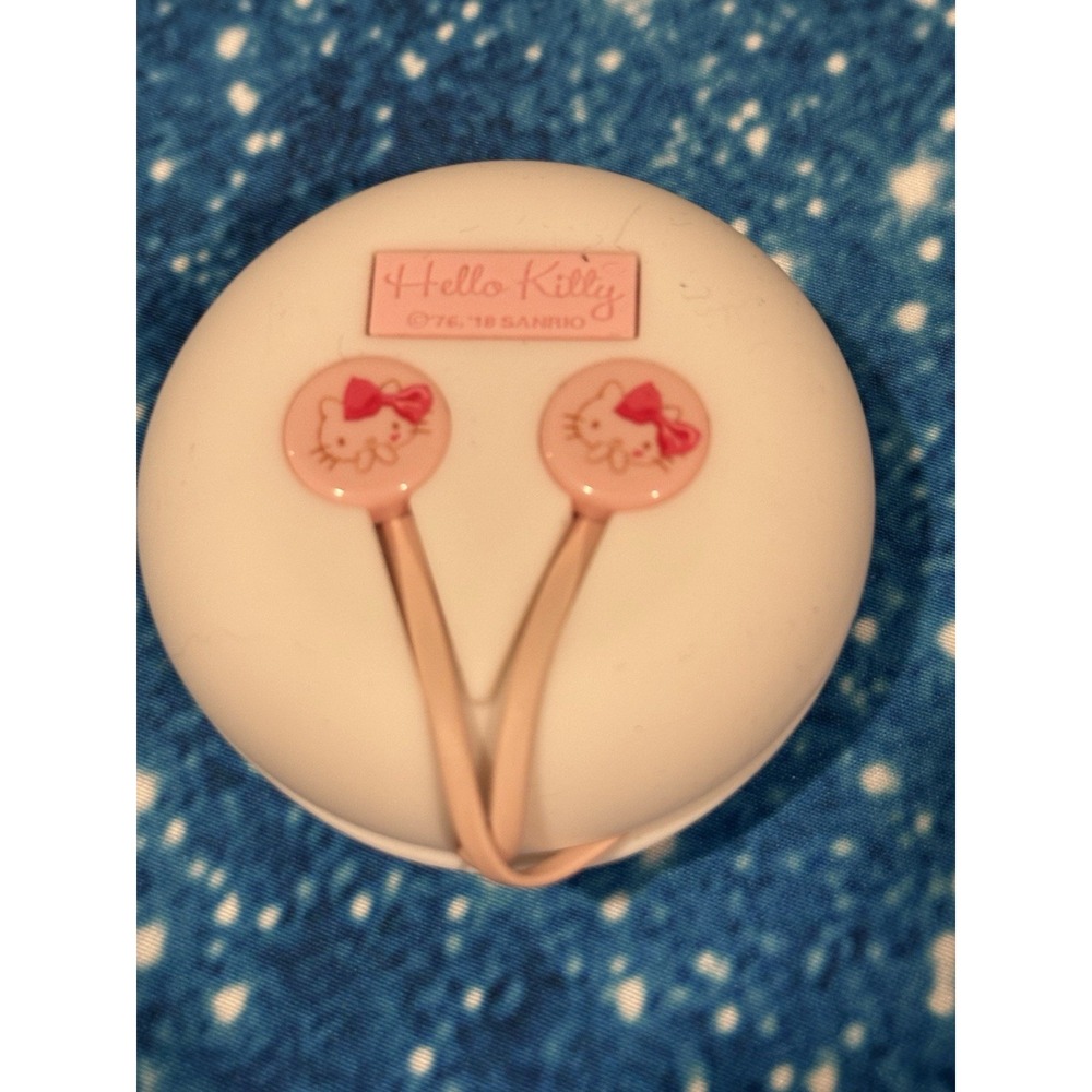 hello‎ kitty earphones